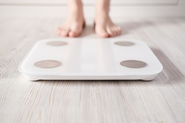 cân thông minh Xiaomi Smart Scale 2 thiết kế gọn, tối giản
