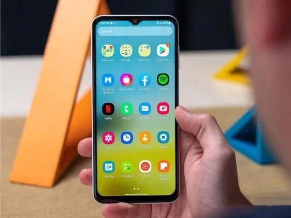 Hiệu năng 5G mạnh mẽ cho thiết bị. Hiệu năng 5G mạnh mẽ cho thiết bị.