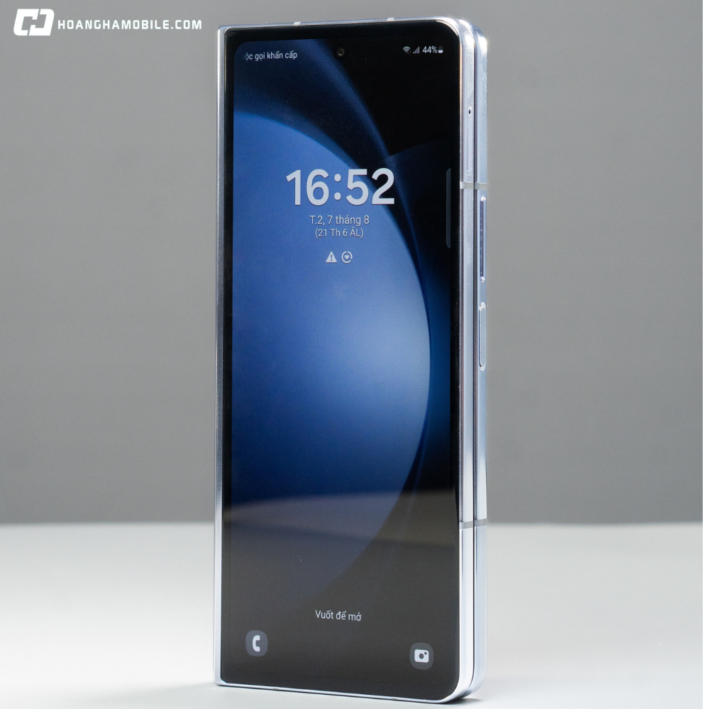 Cấu hình Galaxy Z Fold5 hiện đại nhưng không hề hại điện