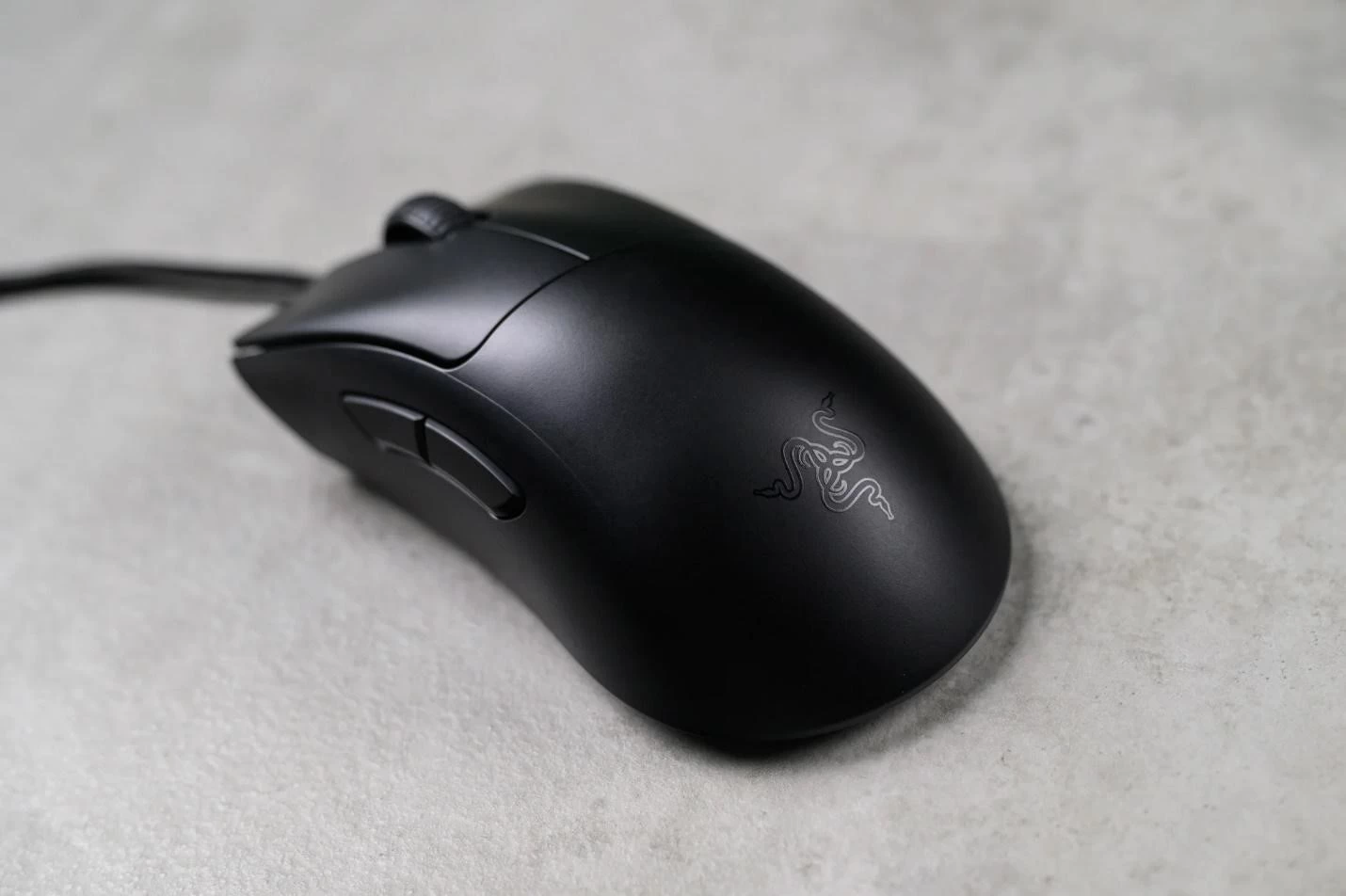 Chuột Gaming có dây Razer DeathAdder V3 được trang bị cảm biến quang học chính xác nhất thế giới