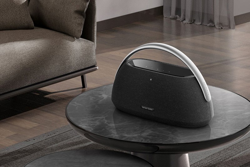 Loa Harman Kardon Go+Play 3 - Tích hợp micro cho phép nói chuyện trực tiếp