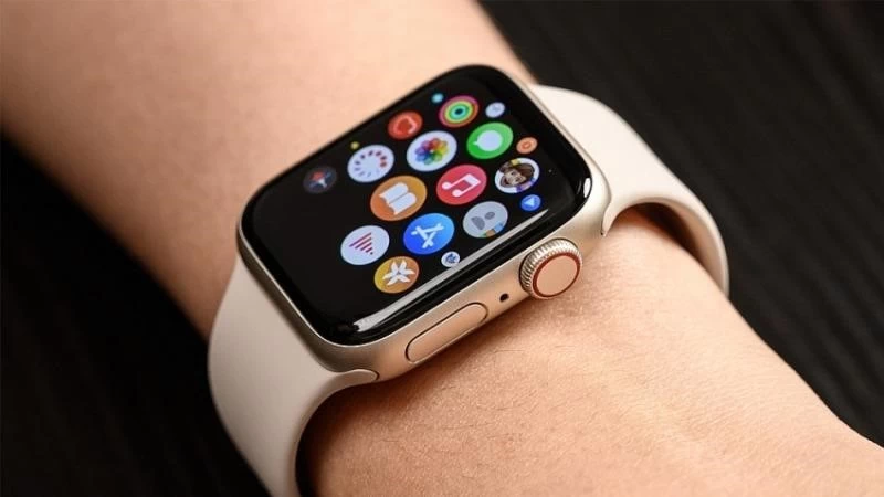 Apple Watch SE 2023 - Chip S8 SiP mạnh mẽ, hỗ trợ thêm GPS