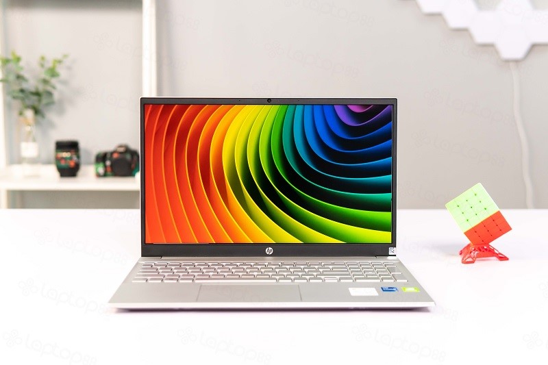 HP Pavilion 15-eg2083TU (7C0W9PA) - laptop văn phòng