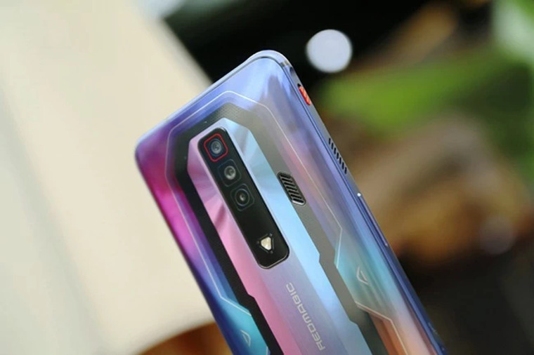 NUBIA REDMAGIC 7 PUSAR màn hình AMOLED 6.8 inch 165hz