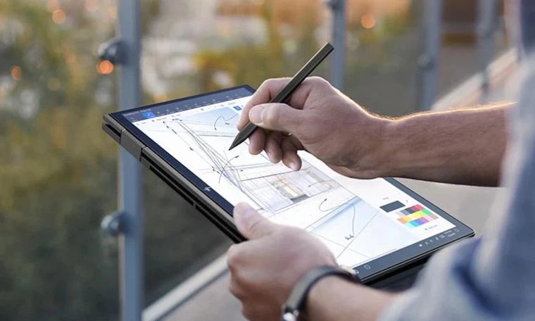 Laptop HP ENVY x360 13-bf0090TU (76B13PA) Intel Core i7-1250U, RAM 16GB, SSD 512GB.