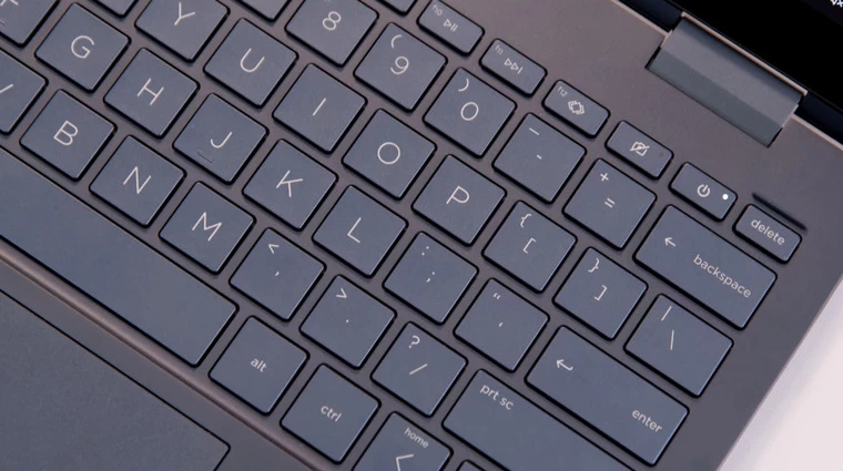 Laptop HP ENVY x360 13-bf0090TU (76B13PA) Thunderbolt 4 với USB-C, USB-A và giắc cắm tai nghe, pin 4-cell, 66Wh.