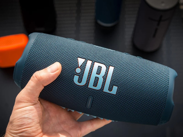 JBL Charge 5 chống nước, bụi chuẩn
