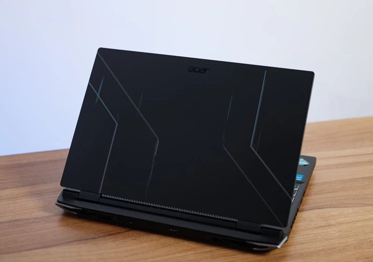 Acer Nitro 5 Tiger AN515-58-79UJ màn hình IPS