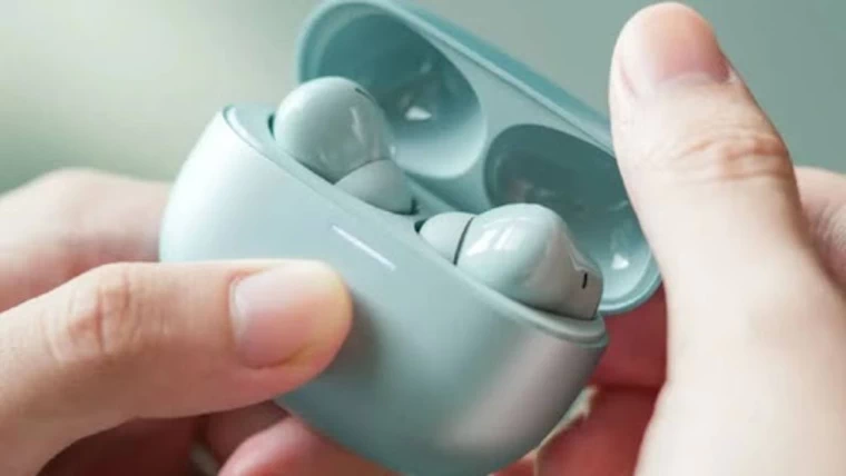 Tai nghe Redmi Buds 5 Pro - Chính hãng Khả năng của hộp sạc lên đến 38 tiếng, 10 tiếng nghe với mỗi bên tai và sạc nhanh giúp thưởng thức thêm âm thanh trọn vẹn.