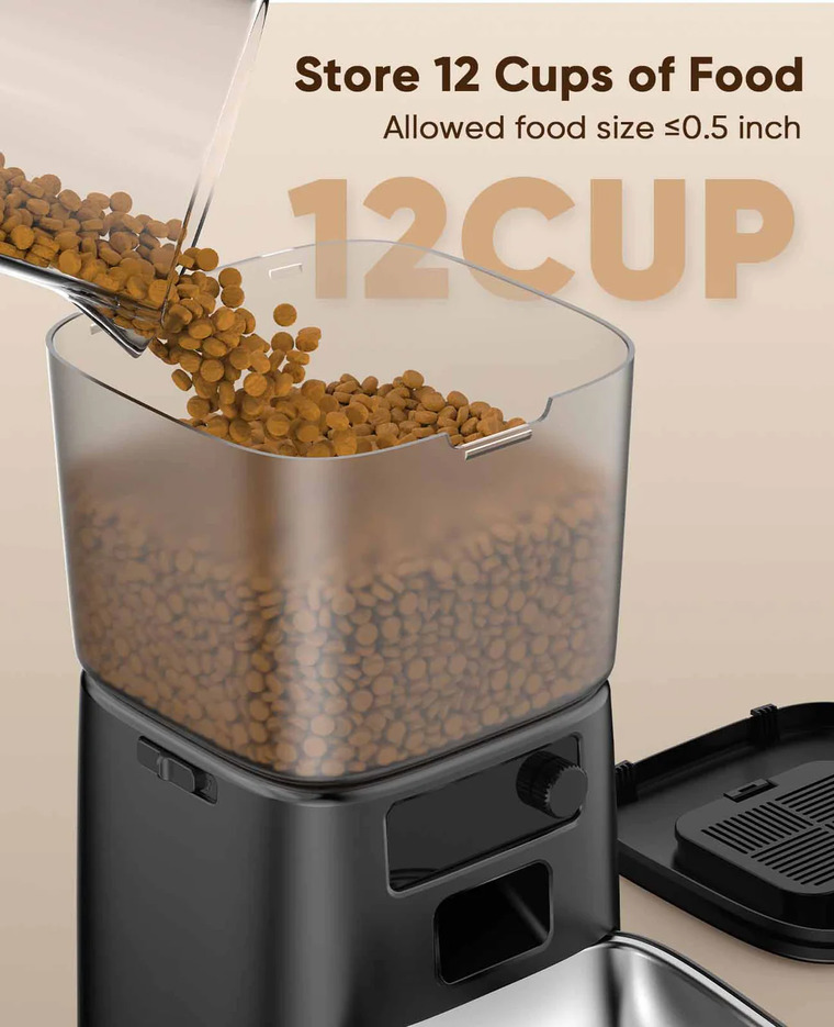 Dung tích chứa thức ăn khoảng 3.5L tương ứng 12 cốc thức ăn khô.