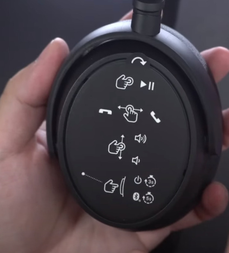 Tai nghe không dây SENNHEISER Accentum Plus Wireless có công nghệ chống ồn chủ động.