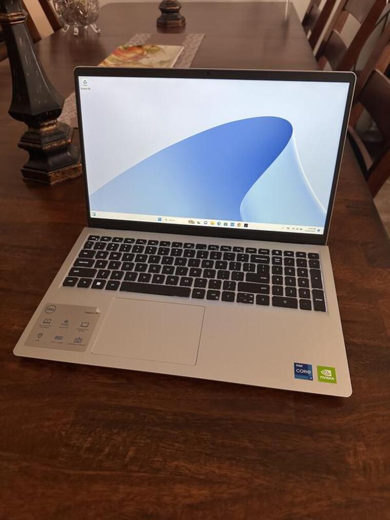Laptop Dell Inspiron 15 3530 (N3530I716W1)