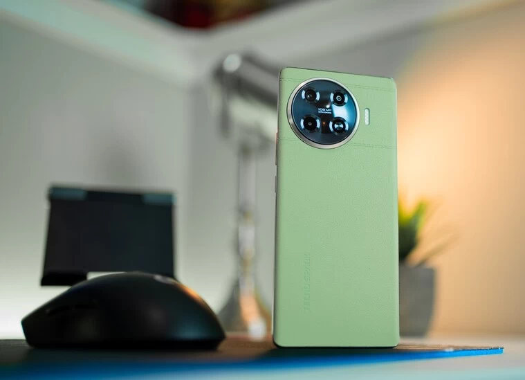 Tecno spark 20 pro + Điện thoại TECNO SPARK 20 Pro + (8GB/256GB)