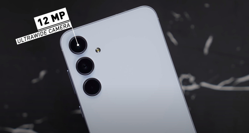Camera Ultrawide 12MP.