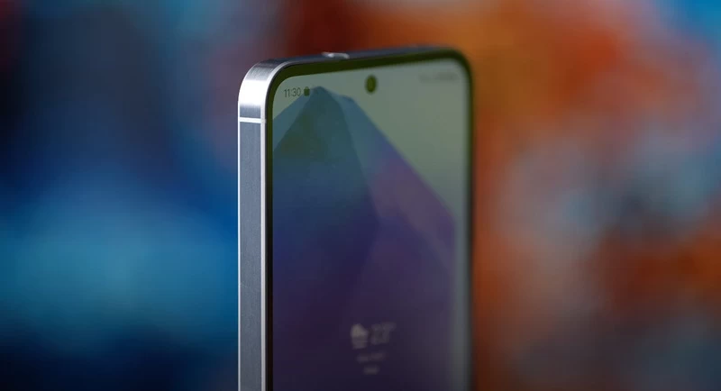 Samsung A55 Bảo mật toàn diện, nâng tầm trải nghiệm với Samsung Knox Vault.