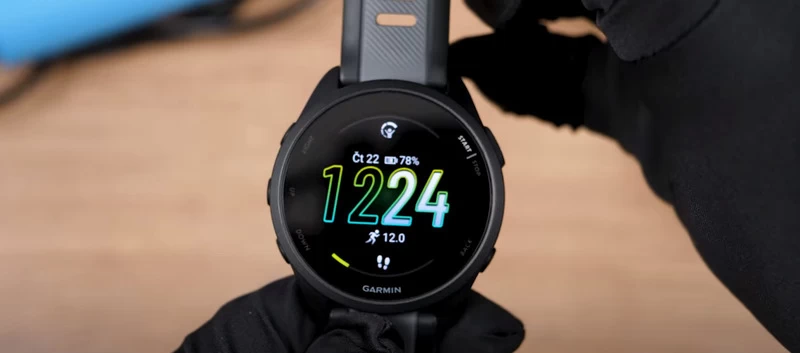 Garmin Forerunner 165 Music Hiệu suất sử dụng tuyệt với.