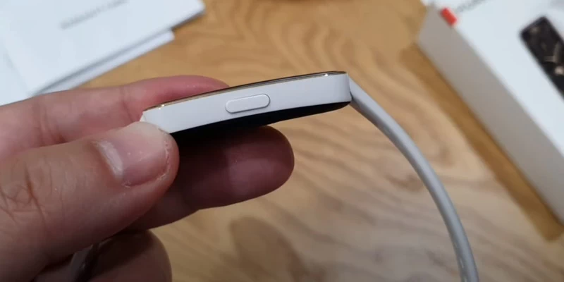 Huawei Band 9 Nút bấm tiện ích của vòng đeo tay Huawei.