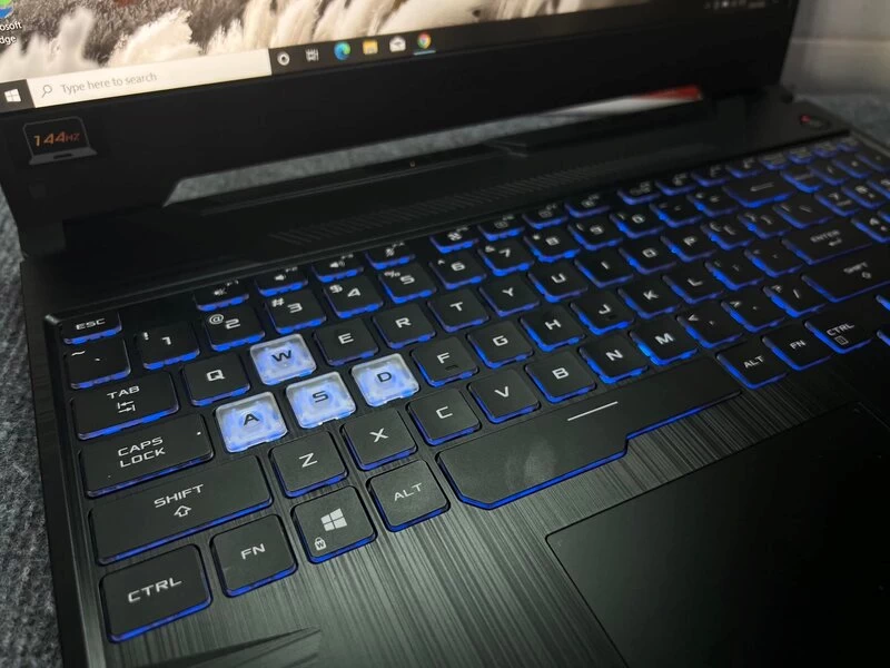 ASUS TUF Gaming A15 FA506NF-HN005W Dung lượng RAM 8GB và ổ cứng 512GB