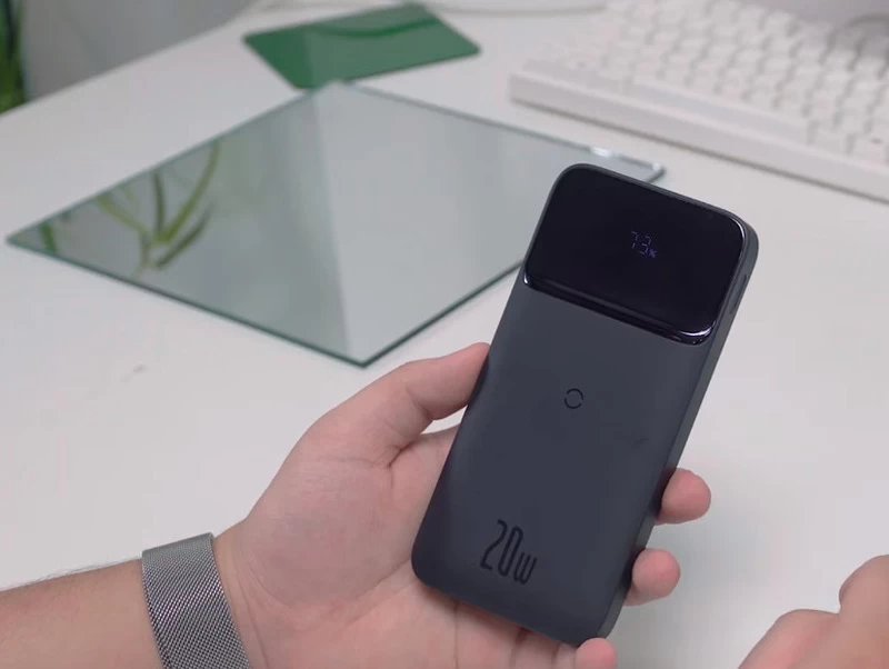 Baseus Magnetic 20W 10.000 mAh Baseus Magnetic 20W 10.000 mAh với thiết kế nhỏ gọn