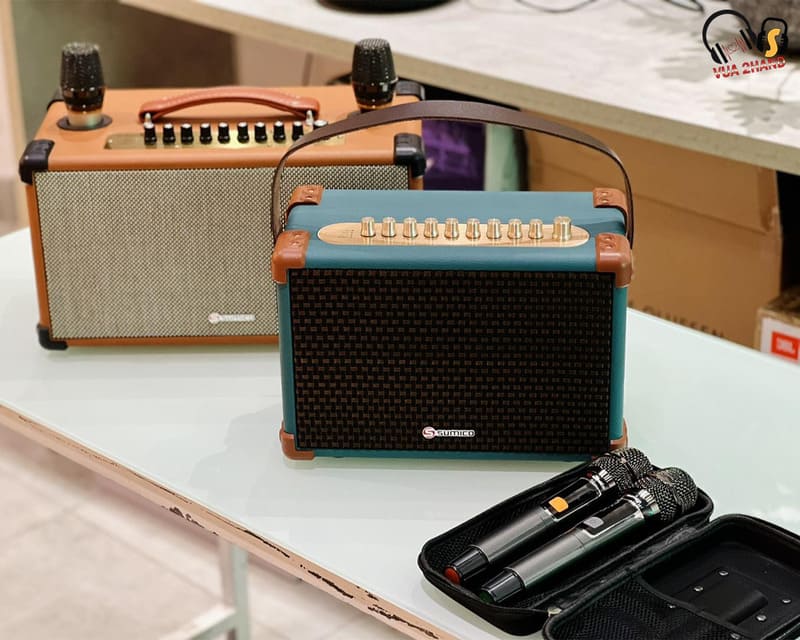Loa Sumico Bella 42 100W (Kèm 2 Mic) có nút Bass Boost giúp tăng âm trầm