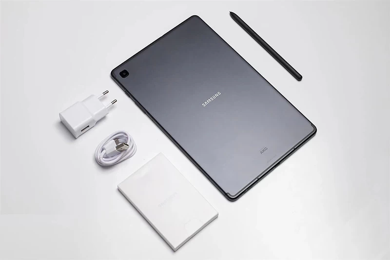 Galaxy Tab S6 Lite Đầy đủ phụ kiện cơ bản của sản phẩm máy tinh bảng