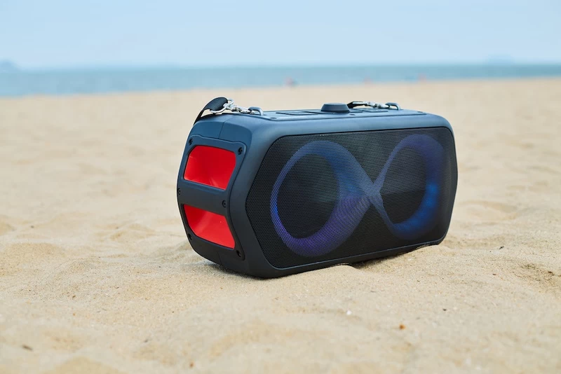 Monster Musicbox Go 80W Trang bị công nghệ chống nước IPX4