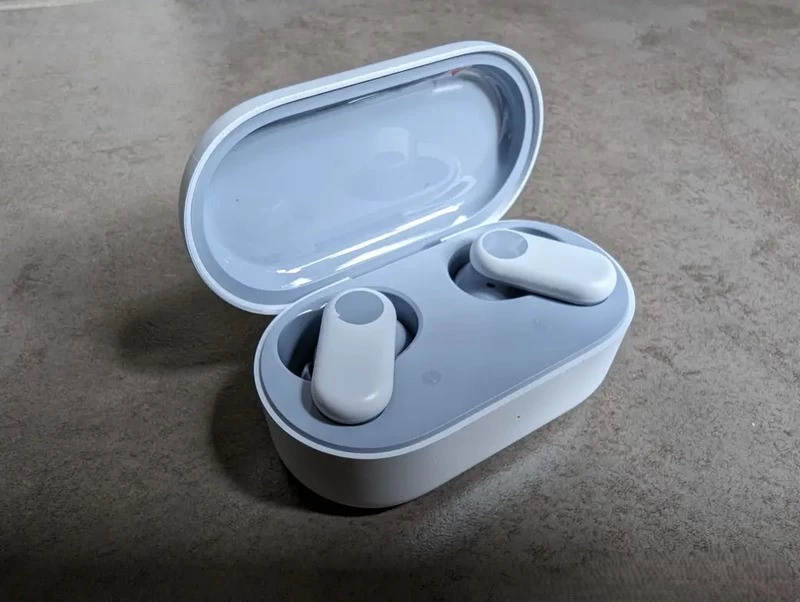 OPPO Enco Buds2 Pro Phiên bản màu trắng xám của tai nghe OPPO