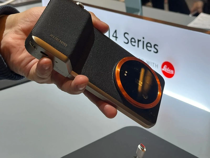 Xiaomi 14 Ultra Xiaomi 14 Ultra được trang bị đầy đủ phụ kiện