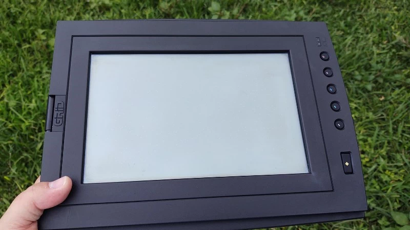 GRiDPad được ra mắt vào năm 1989 GRiDPad được ra mắt vào năm 1989