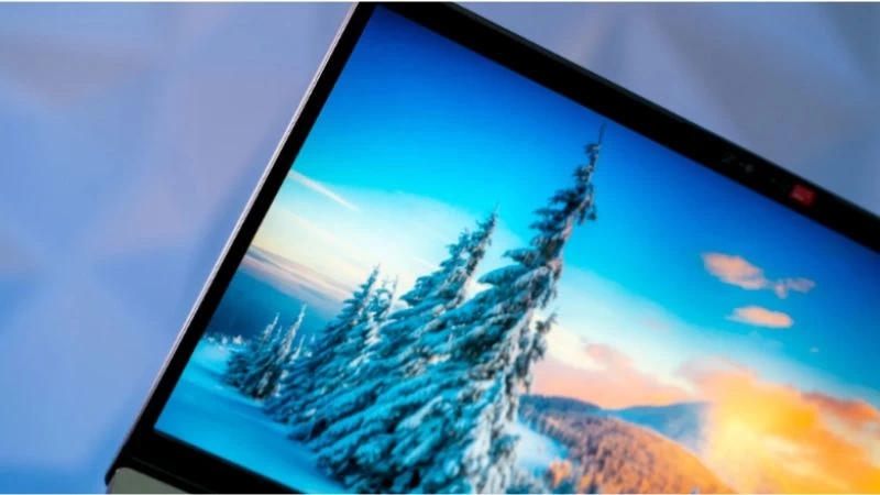 Màn hình đạt chuẩn mang đến hình ảnh chất lượng. Màn hình đạt chuẩn mang đến hình ảnh chất lượng.