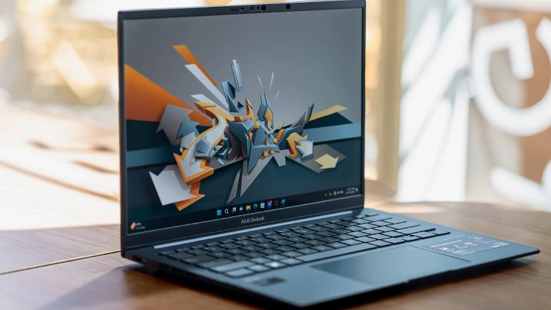 Asus luôn là sự lựa chọn đầu tiên về thiết kế và hiệu năng laptop. Asus luôn là sự lựa chọn đầu tiên về thiết kế và hiệu năng laptop.