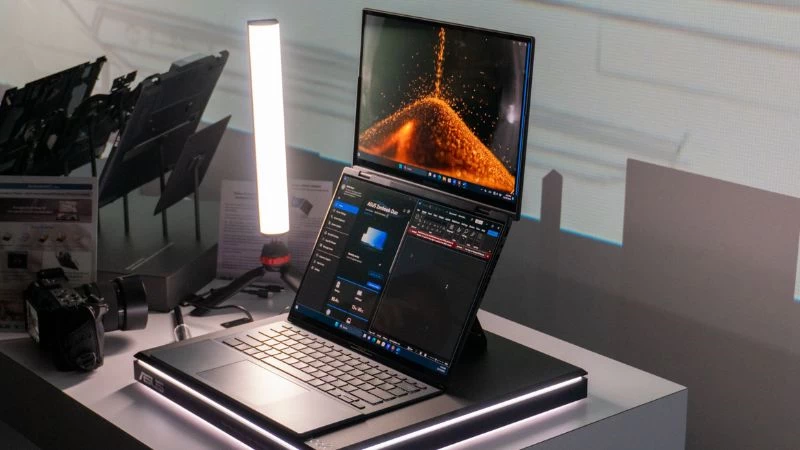 Hiệu năng vượt trội với chip AI Intel Core Ultra 7. Hiệu năng vượt trội với chip AI Intel Core Ultra 7.