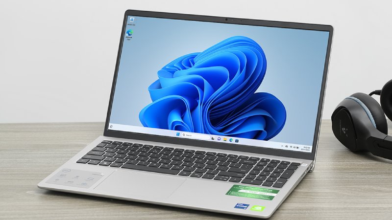 Laptop Dell Inspiron 3530 N5I5007W1.