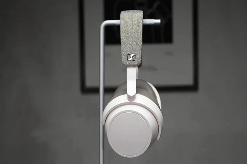 Cần quan tâm tới chất lượng âm thanh của tai nghe Sennheiser Cần quan tâm tới chất lượng âm thanh của tai nghe Sennheiser