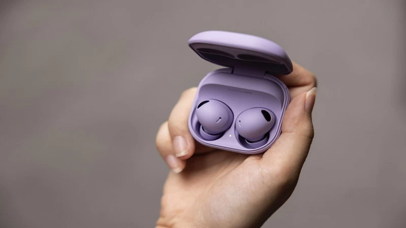 Tai nghe Samsung nổi bật với thiết kế hiện đại Tai nghe Samsung nổi bật với thiết kế hiện đại