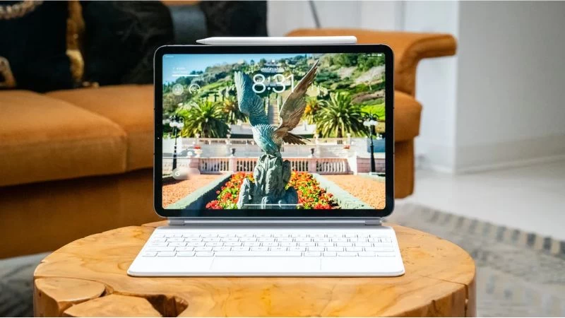 iPad đã trở thành thiết bị di động phổ biến được nhiều người yêu thích bởi sự đa năng và tiện lợi iPad đã trở thành thiết bị di động phổ biến được nhiều người yêu thích bởi sự đa năng và tiện lợi