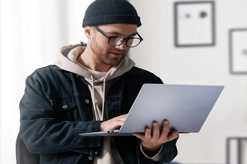 Core Ultra dòng vi xử lý tiết kiệm năng lượng. Core Ultra dòng vi xử lý tiết kiệm năng lượng.