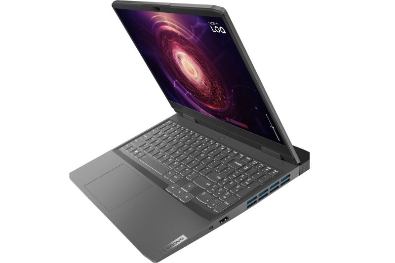 Màn hình 144Hz nâng tầm hình ảnh.