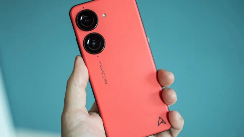 Ngoài laptop, ASUS còn đem tới dòng điện thoại thông minh có tên gọi là ROG Phone Ngoài laptop, ASUS còn đem tới dòng điện thoại thông minh có tên gọi là ROG Phone