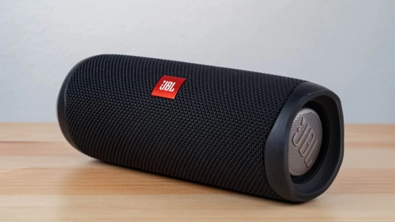 Loa cũng giúp cải thiện sự tiện nghi và an toàn trong cuộc sống hàng ngày Loa cũng giúp cải thiện sự tiện nghi và an toàn trong cuộc sống hàng ngày