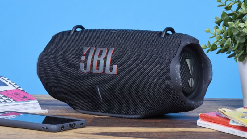 Tính năng nghe gọi điện lợi của loa Bluetooth JBL Xtreme 4