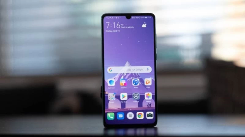 Trong số các sản phẩm được Huawei giới thiệu trên thị trường thì điện thoại thông minh là nổi bật nhất Trong số các sản phẩm được Huawei giới thiệu trên thị trường thì điện thoại thông minh là nổi bật nhất