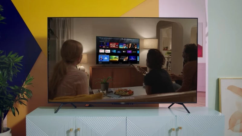 Smart Google Tivi 4K Coocaa 70 Inch 70Y72-11. Khả năng kết nối đa dạng.