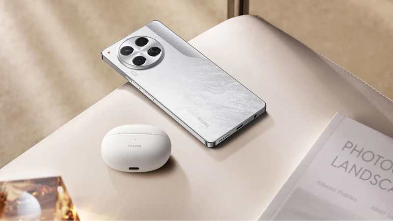 Tecno Camon 30. Helio G99 Ultimate.