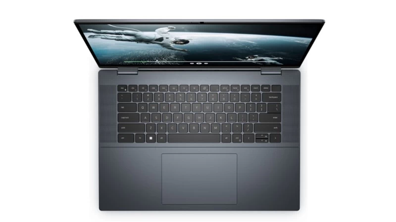 Bàn phím và touchpad. Bàn phím và touchpad.