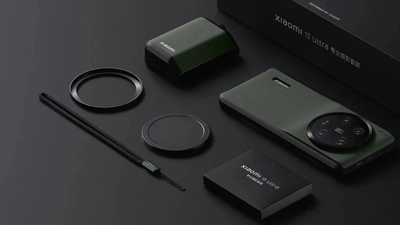 Có bảo vệ bao da chắc chắn. Có bảo vệ bao da chắc chắn.