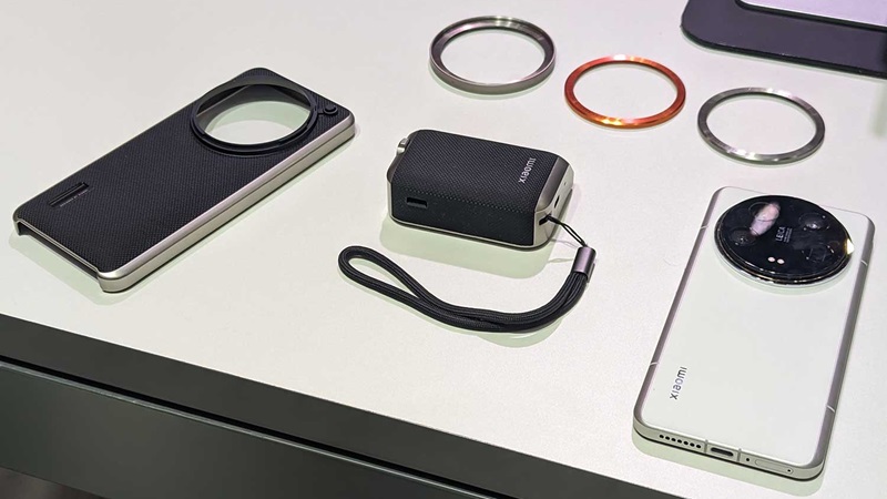 Dễ dàng lắp đặt vào Xiaomi Ultra 14.