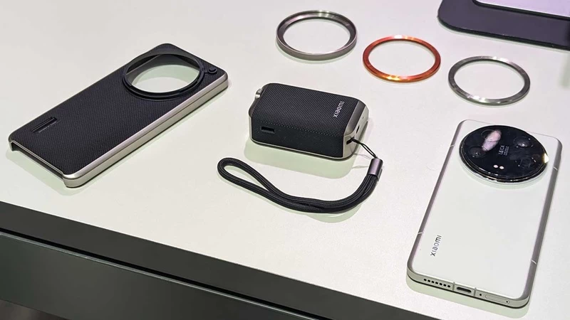 Dễ dàng lắp đặt vào Xiaomi Ultra 14. Dễ dàng lắp đặt vào Xiaomi Ultra 14.