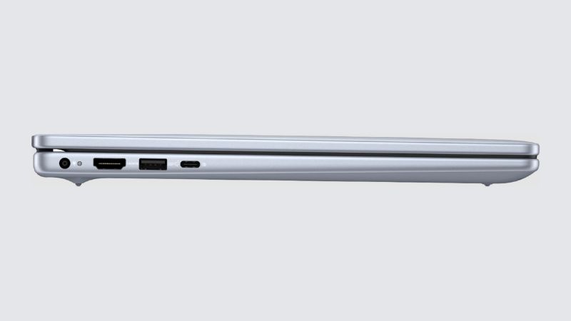 1 cổng HDMI, 1 cổng USB Type-C, 2 cổng USB 3.2 và 1 khe cắm thẻ SD.