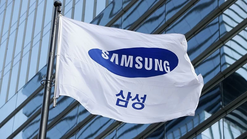 Samsung là một thương hiệu điện tử của Hàn Quốc, được sáng lập bởi CEO Lee Byung-chul vào năm 1938 Samsung là một thương hiệu điện tử của Hàn Quốc, được sáng lập bởi CEO Lee Byung-chul vào năm 1938